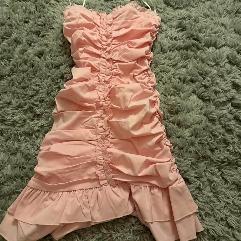 Pink ruched mini dress #partydress